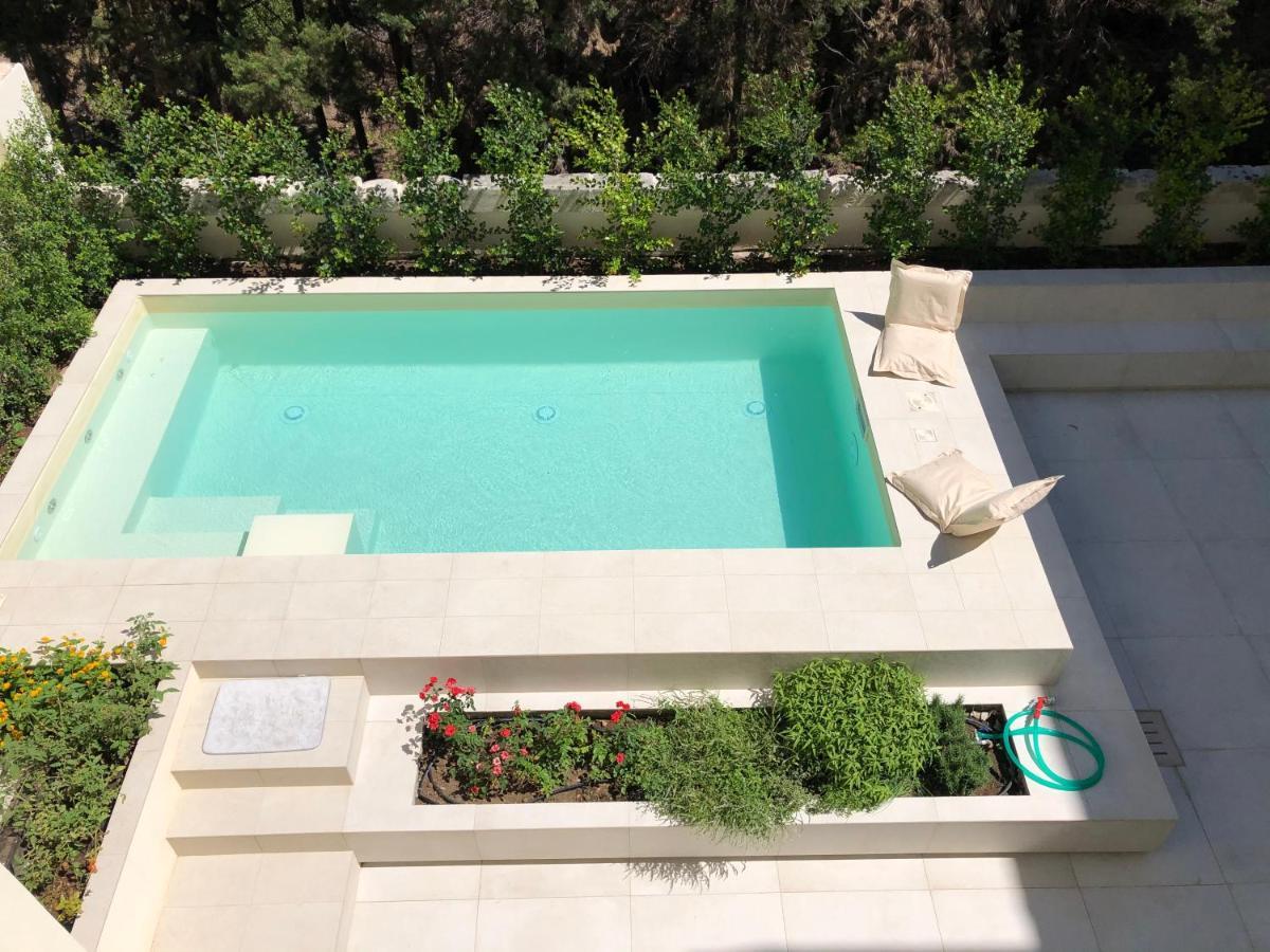 Carlo V - Con Piscina E Giardino Privati Apartment Lecce Exterior photo